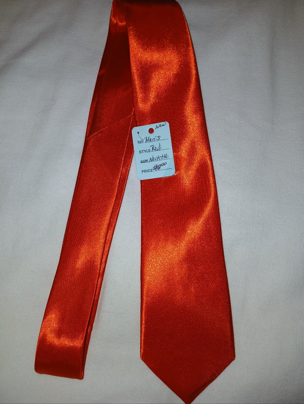 NWT Classic Men's Red Satin Tie - Sleek Formal Accessory.